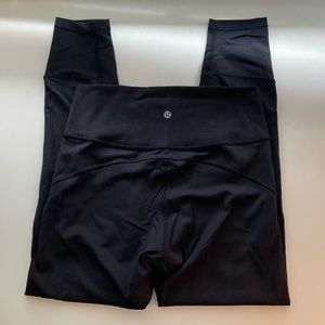 Lululemon black race revival crop pant size 8